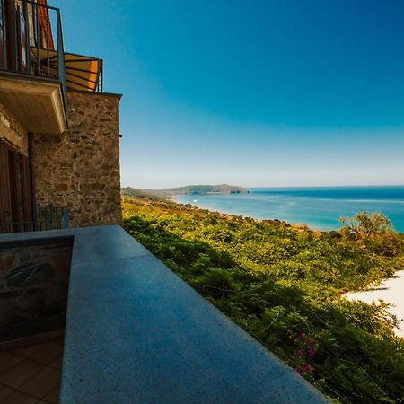 Residenza Golfo Degli Ulivi Aparthotel Caprioli Buitenkant foto