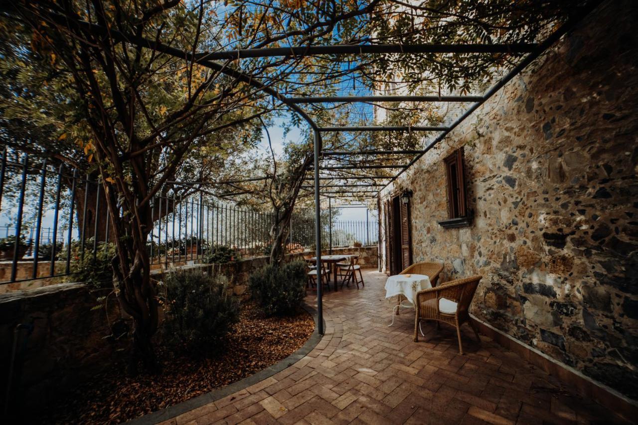 Residenza Golfo Degli Ulivi Aparthotel Caprioli Buitenkant foto
