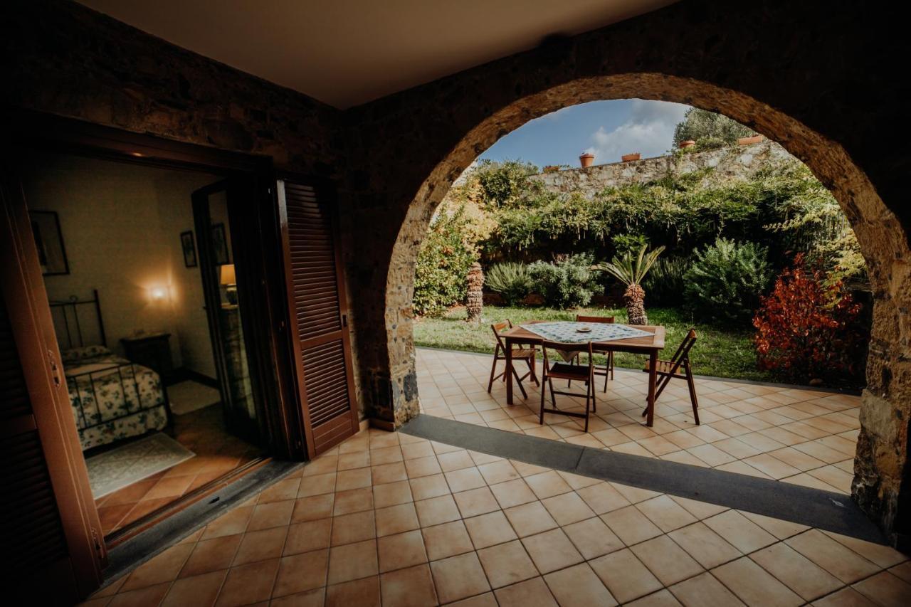 Residenza Golfo Degli Ulivi Aparthotel Caprioli Buitenkant foto