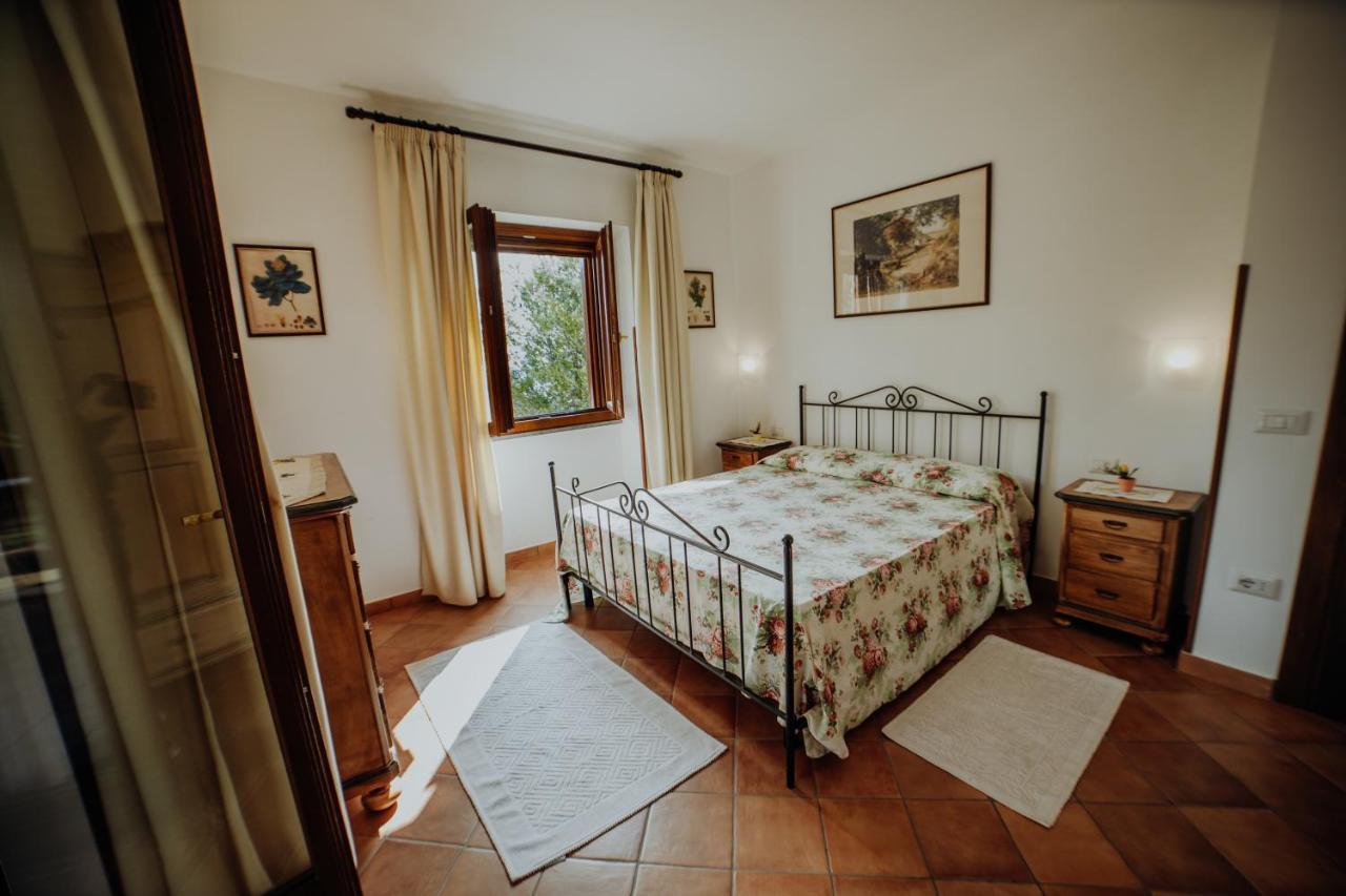 Residenza Golfo Degli Ulivi Aparthotel Caprioli Buitenkant foto
