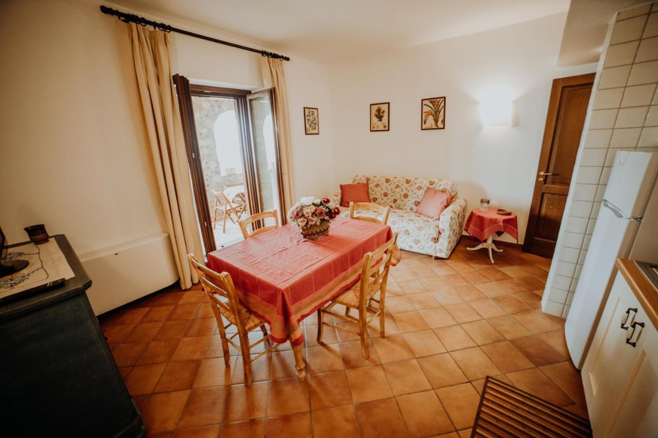 Residenza Golfo Degli Ulivi Aparthotel Caprioli Buitenkant foto