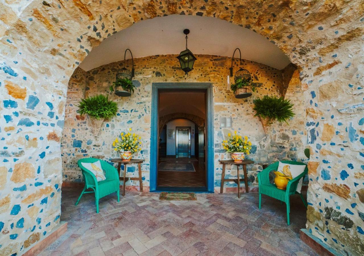 Residenza Golfo Degli Ulivi Aparthotel Caprioli Buitenkant foto