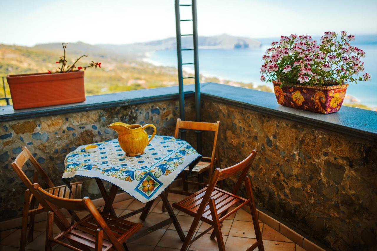 Residenza Golfo Degli Ulivi Aparthotel Caprioli Buitenkant foto