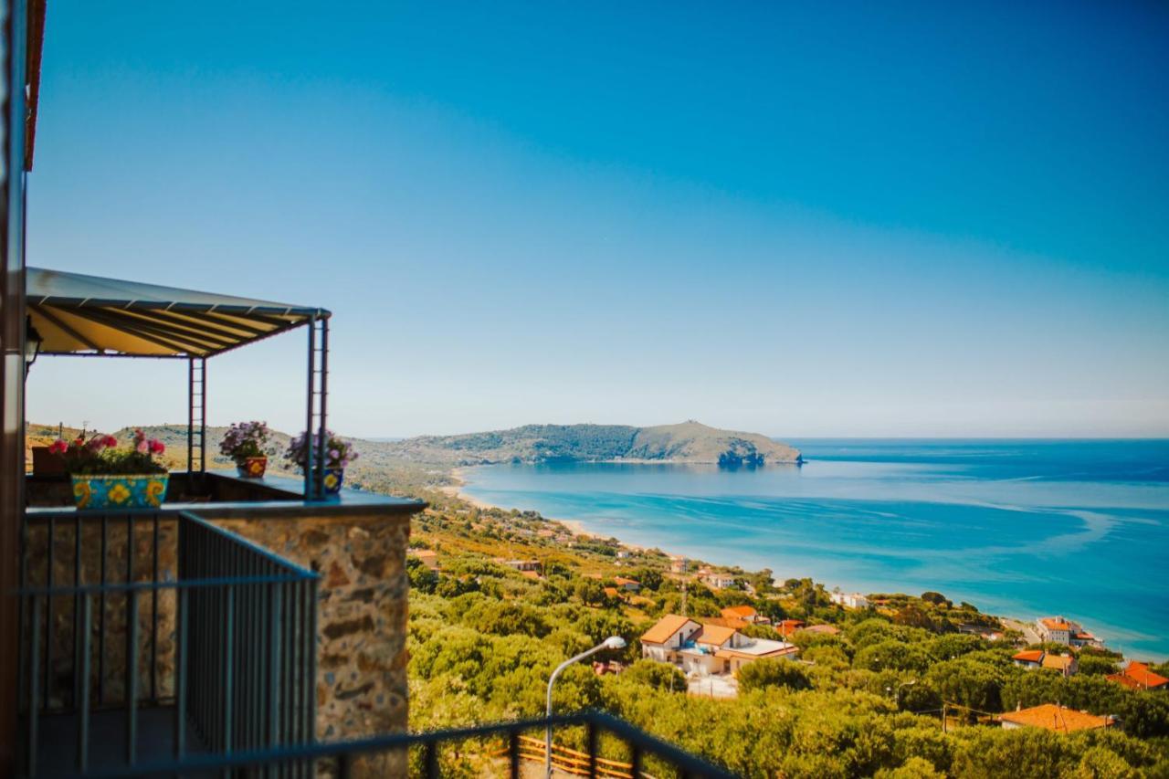 Residenza Golfo Degli Ulivi Aparthotel Caprioli Buitenkant foto